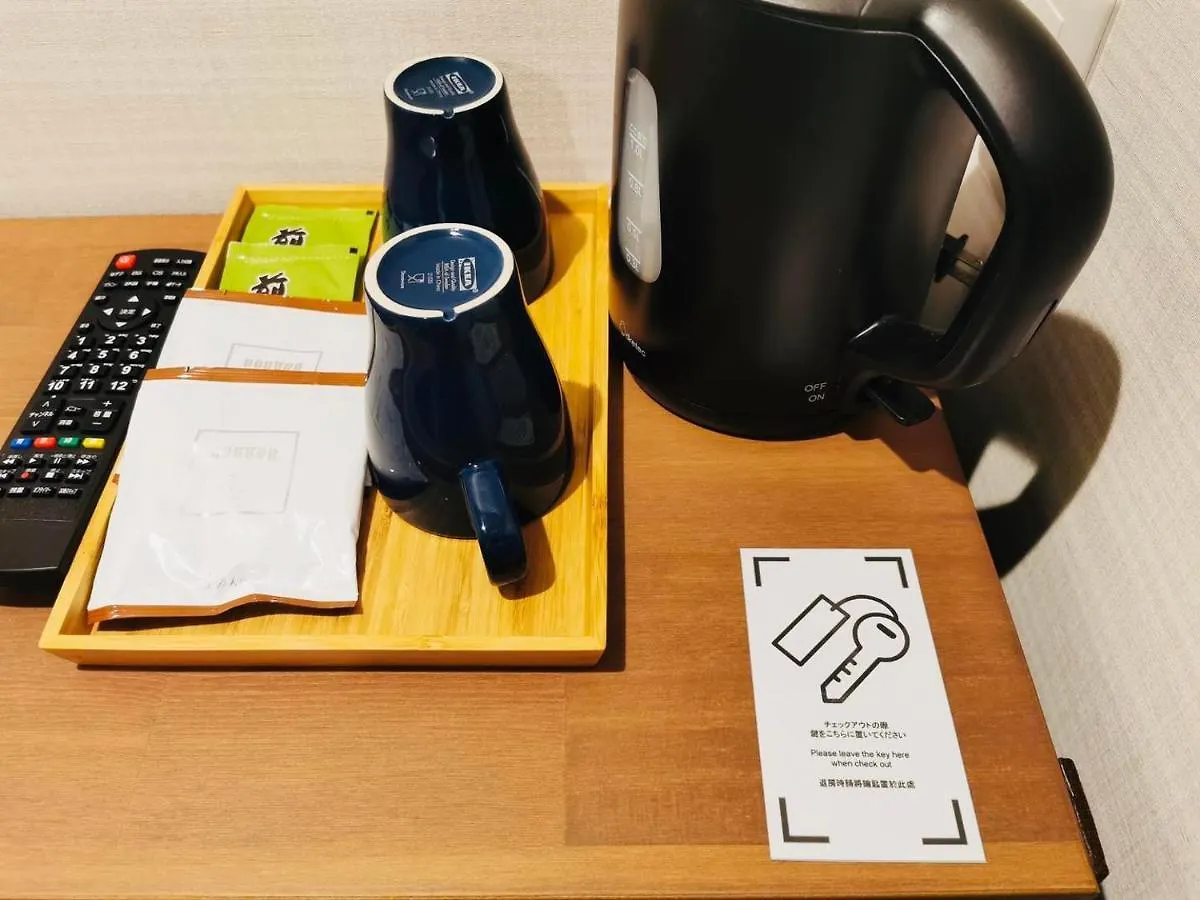 Glou Higashi Shinjuku Hotel Tokyo 2*,