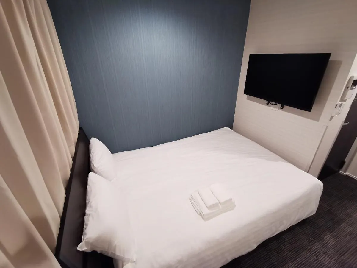 Glou Higashi Shinjuku Hotel Tokyo 2*,